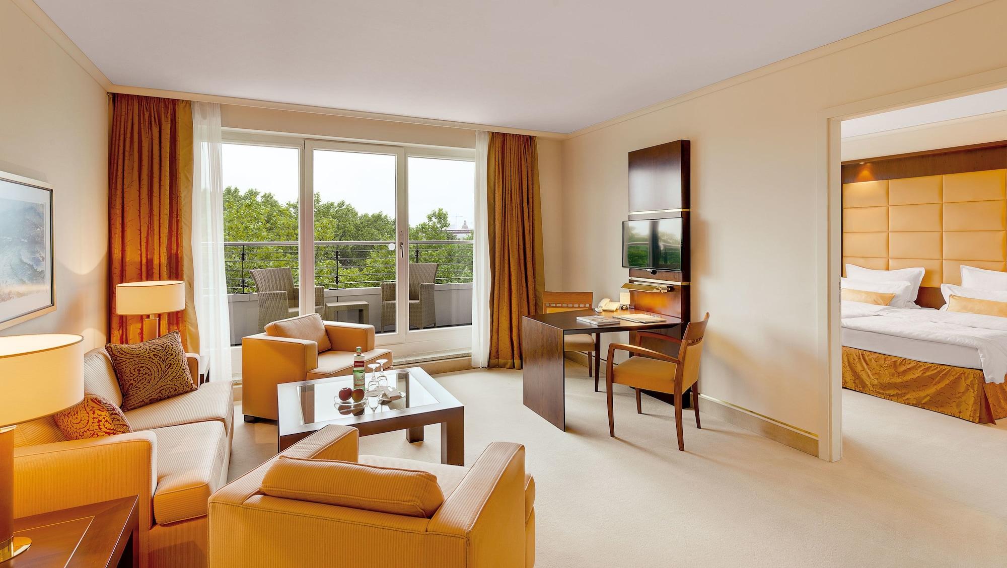 Grand Elysee Hamburg Hamburgo Exterior foto Suite