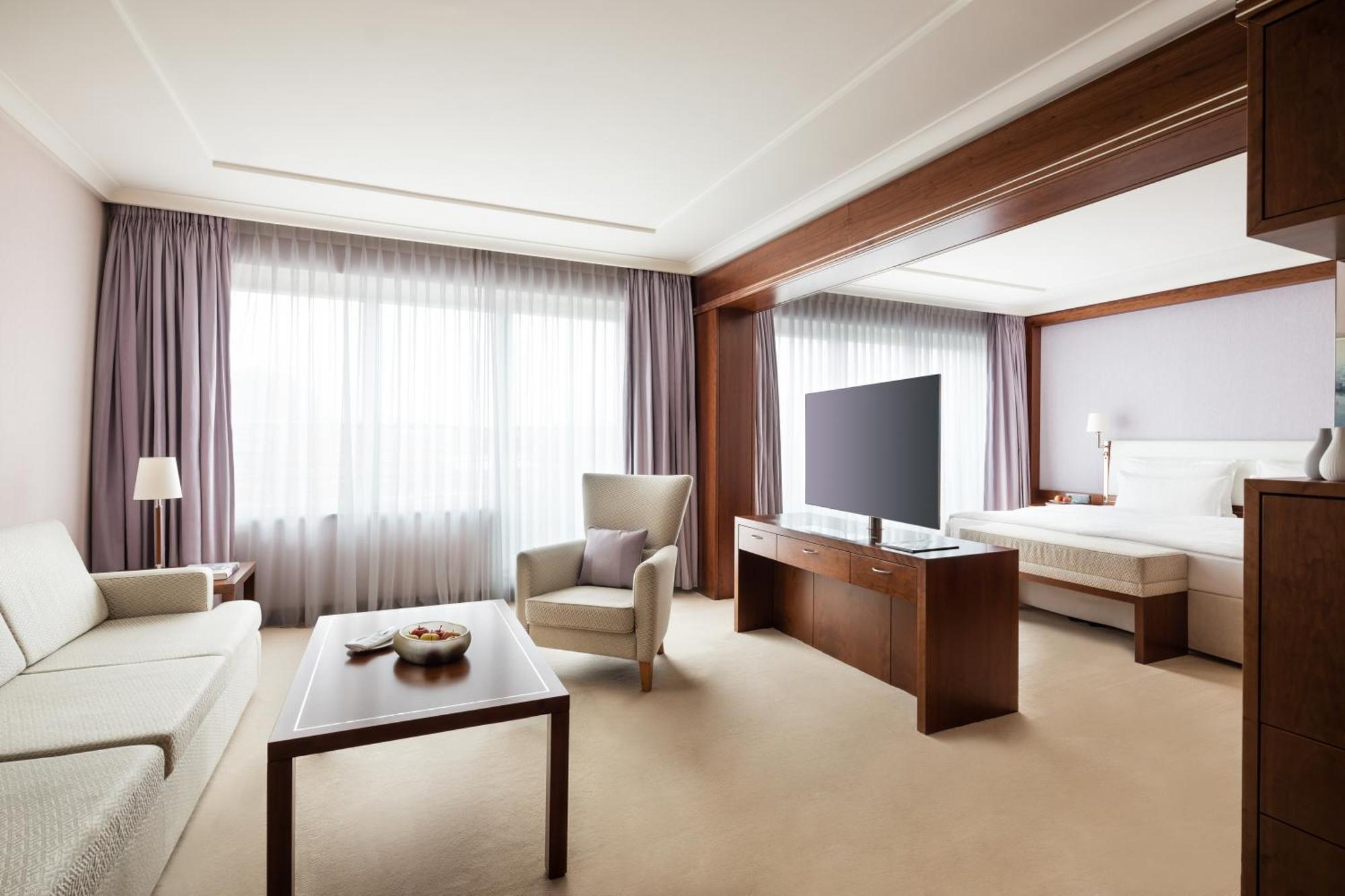 Grand Elysee Hamburg Hamburgo Exterior foto Suite